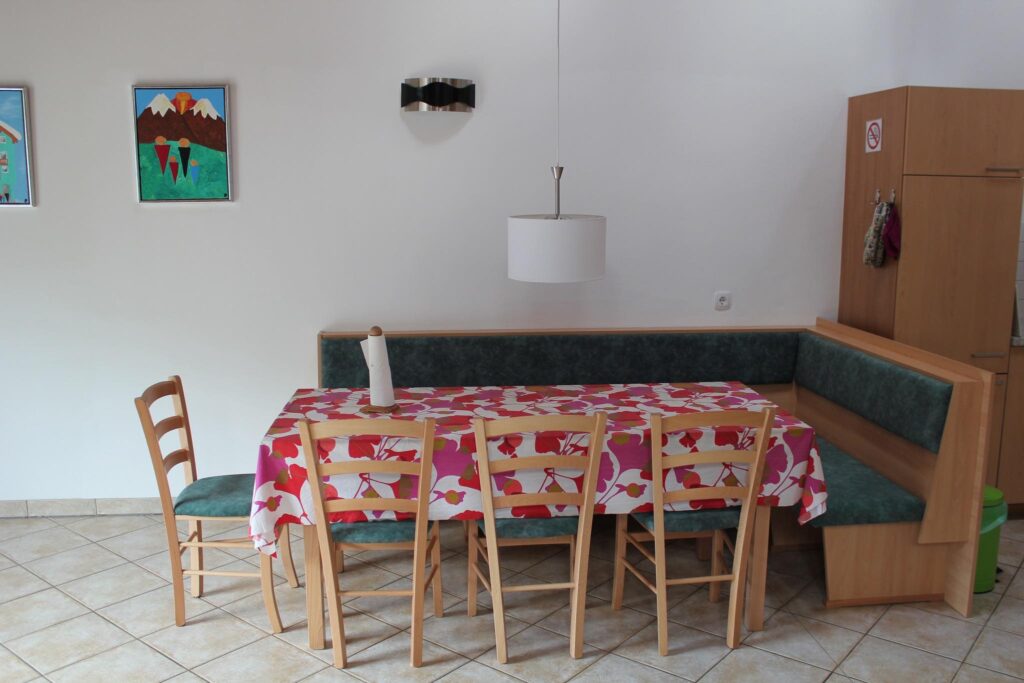 obauertop12 spisebord